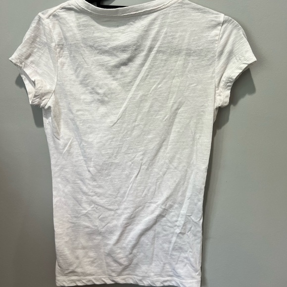 Aeropostale V-neck - Picture 2 of 3